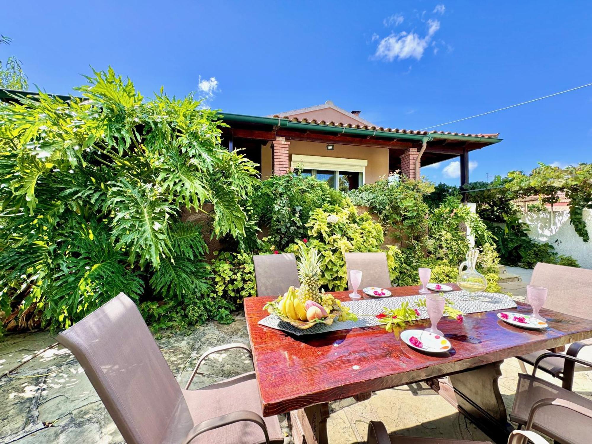 Beach Villa Night Flower With Private Pool By Dadovillas Dassia  Exterior foto